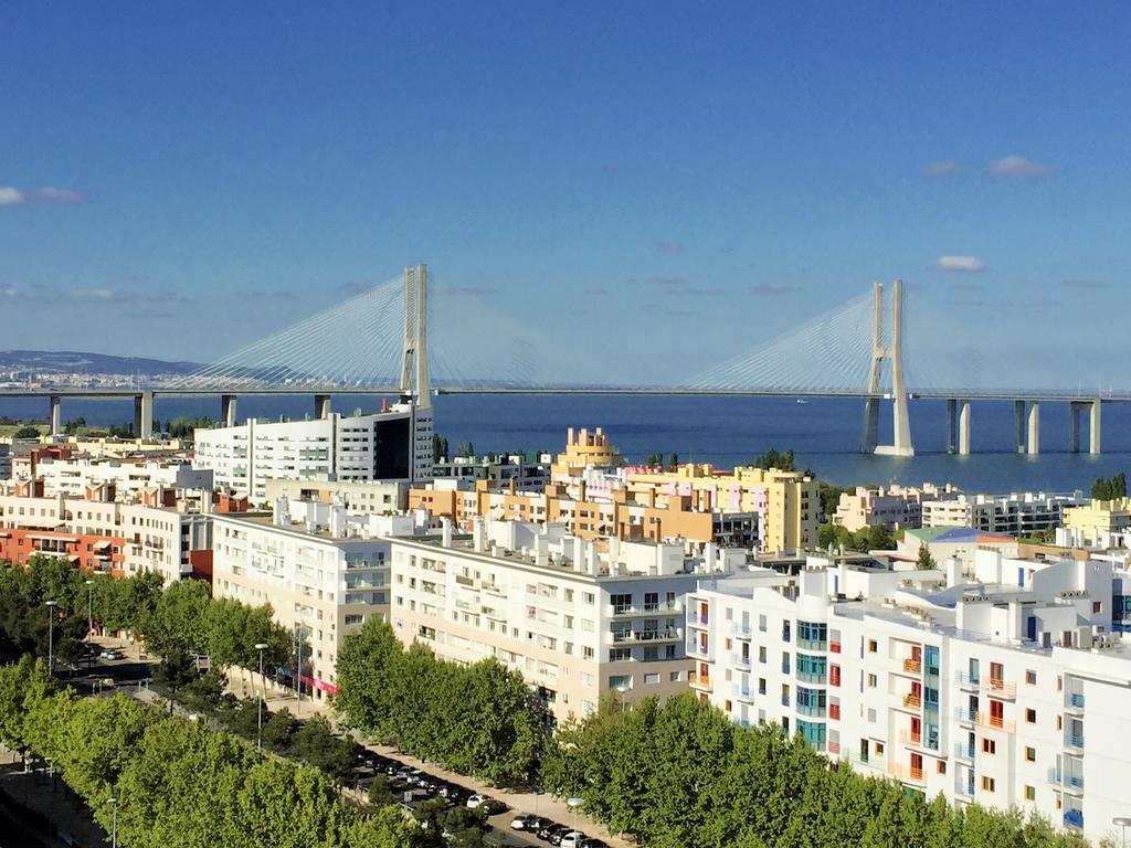 Finest Rentals - Expo Riverside Lisbon Room photo